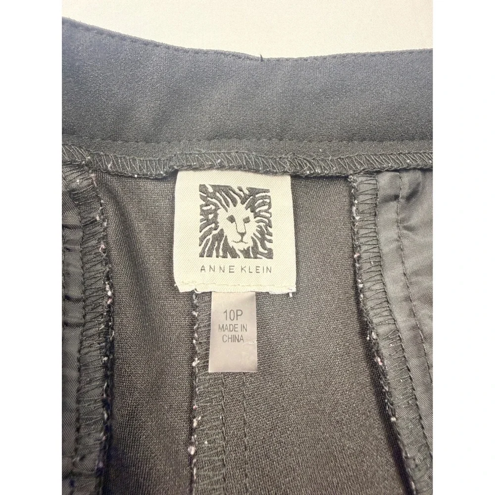 Anne Klein excellent pre